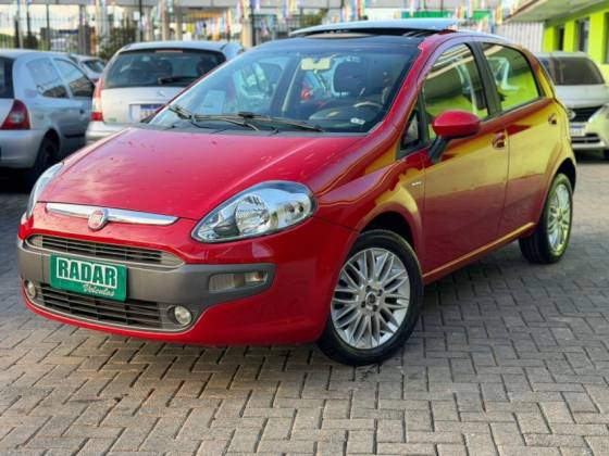 FIAT PUNTO 1.6 ESSENCE 16V FLEX 4P AUTOMATIZADO FIAT PUNTO 1.6 ESSENCE 16V FLEX 4P AUTOMATIZADO